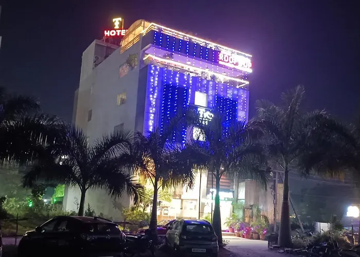 The Tripti Hotel & Banquets
